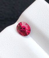 Violetter RHODOLIT geschliffen 1.50ct