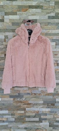 Schöne Flauschjacke NEU Gr. S