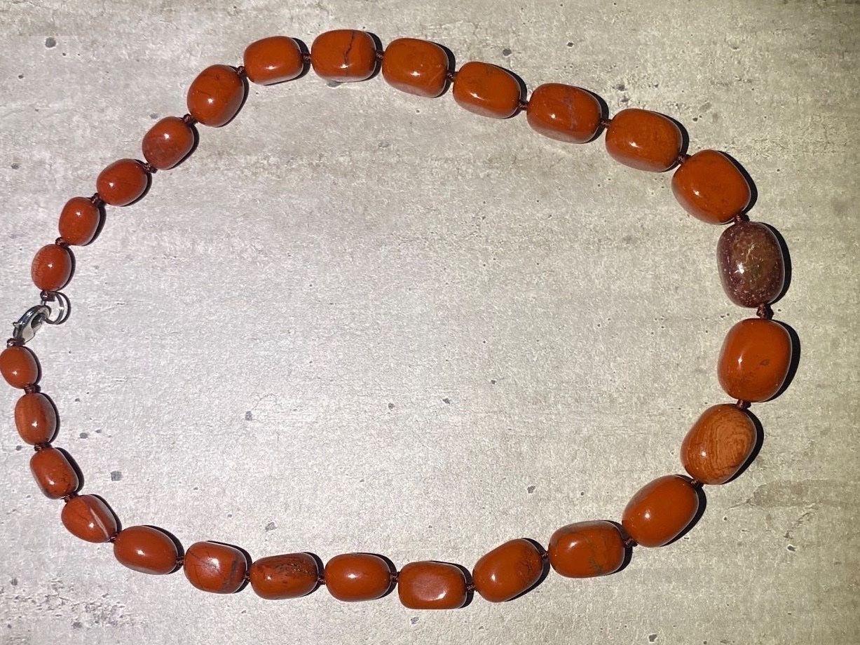 Catenine: Red Jaspis - Edelstein Halskette – Nuovo e nell'imballaggio originale da Laax GR venduto da krippenfiguren-laax 1