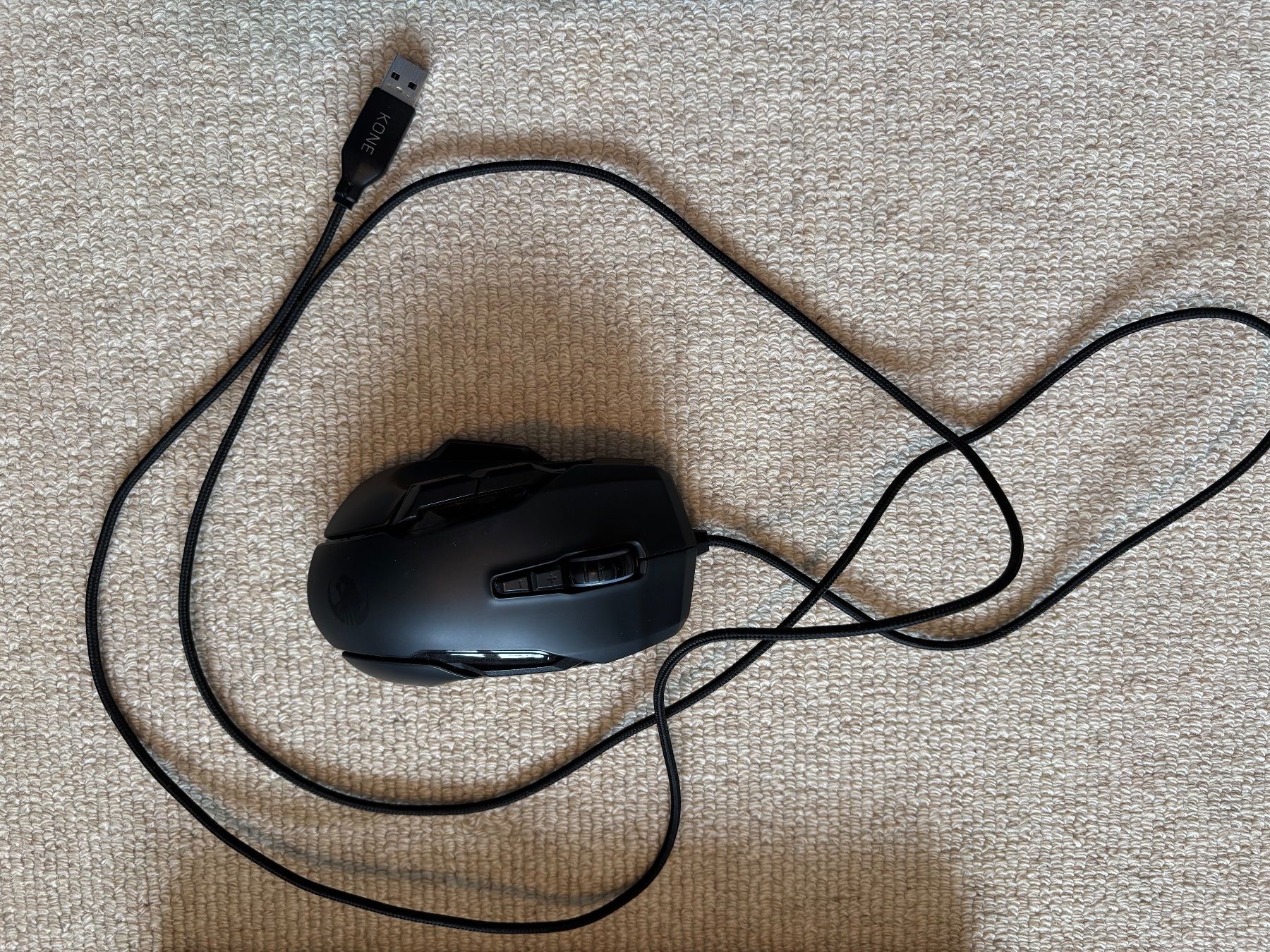 Roccat Maus: Roccat Kone Gaming Maus – Gebraucht aus Uster von Uster73
