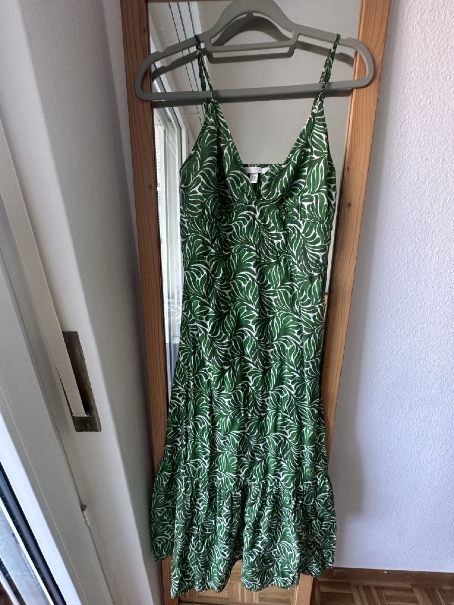 H&M Vestiti: H&M Green Leaf dress – Usato da Schaffhausen venduto da Nadiuna 3