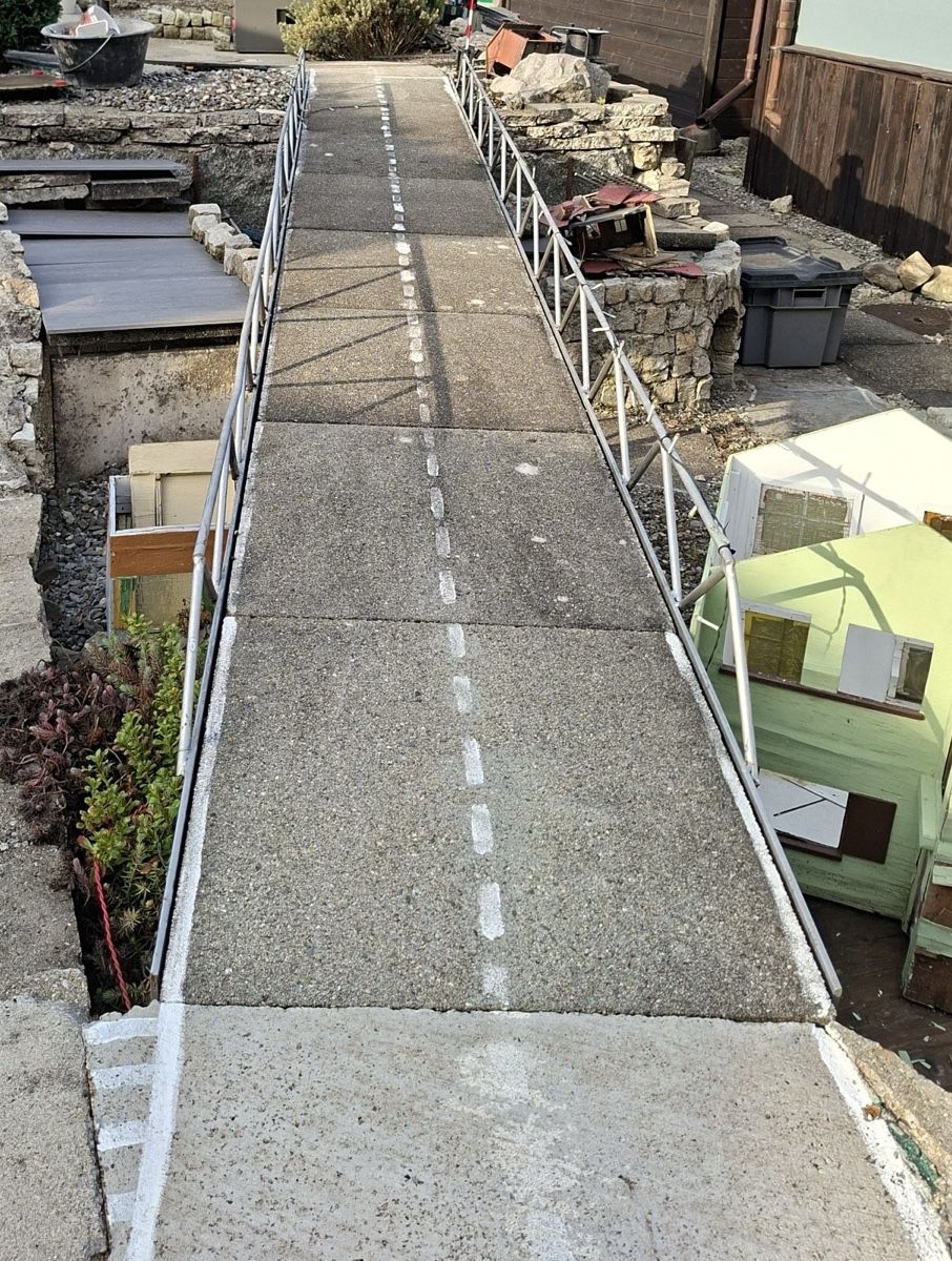 Modellismo RC: 1:14 Parcours Zubehör – Usato da Altdorf UR venduto da modellbau-widmer 8