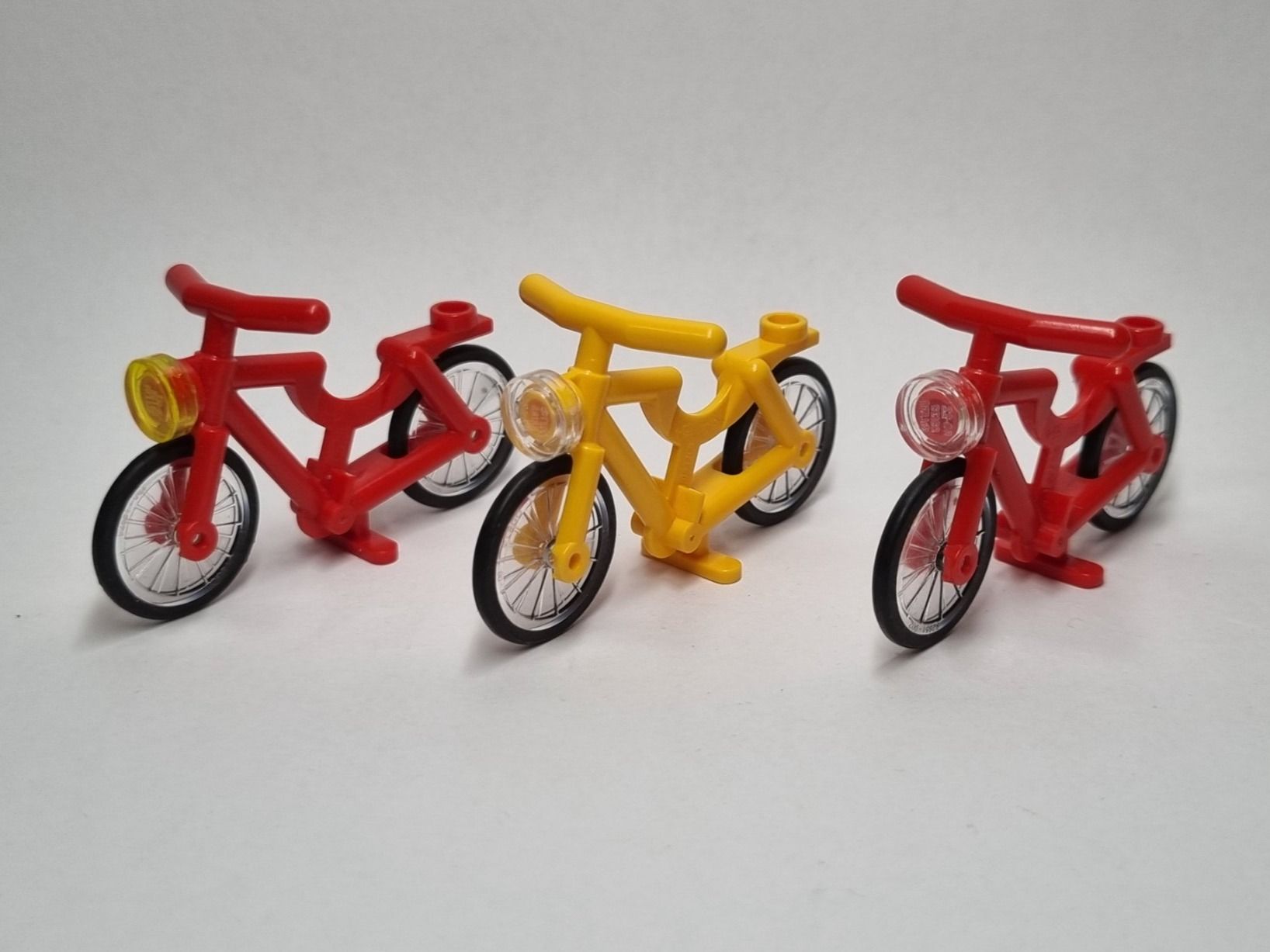 Lego Jeux de construction: LEGO 3x 4719c02 Bicycle with Trans-Clear Wheels – D'occasion à Basadingen par NekoBricks 1