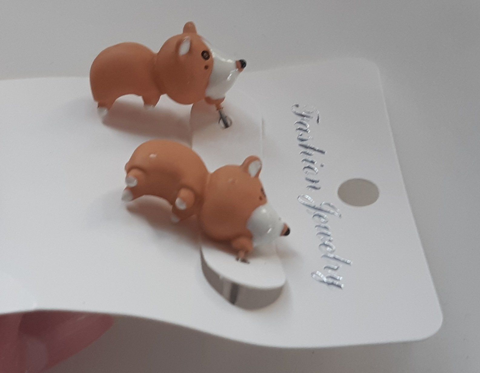 Ohrringe & -stecker: Boucles d'oreilles - Chiens beiges – Neu und originalverpackt aus La Chaux-de-Fonds von beasach 4
