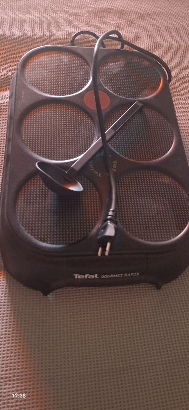 Tefal Küchengeräte: Tefal Crepes Gerät – Neu (gemäss Beschreibung) aus Jaberg von Elektromarkt 1