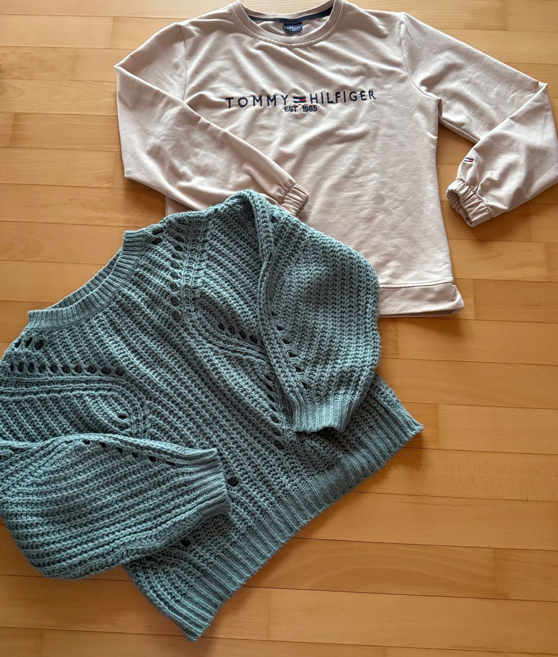 Tommy Hilfiger Maglioni & Felpe: 2 Pullis Grösse M,  Beige von Thomy Hilfiger – Usato da Wallbach venduto da logologo01 1