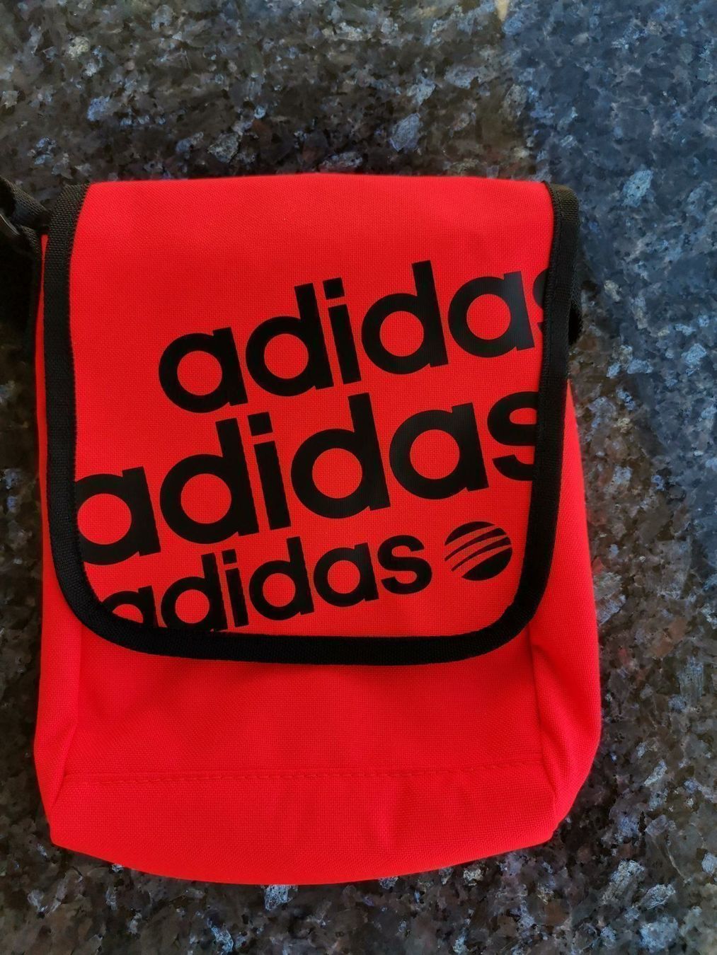Adidas Borse da donna: Tasche – Nuovo e nell'imballaggio originale da Biel/Bienne venduto da No62