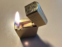 Feuerzeug Vergoldet Farbe Vintage