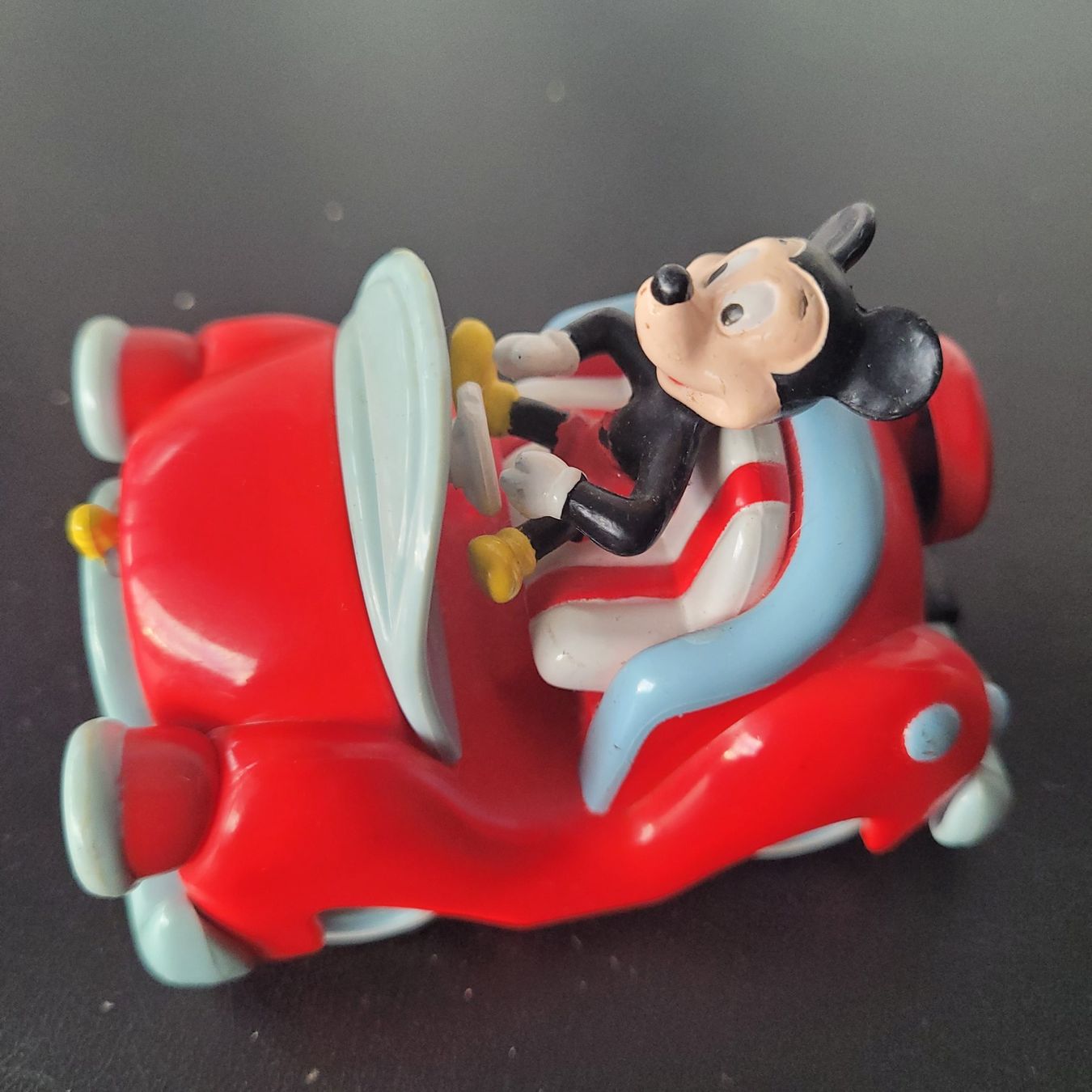 Disney Giocattoli: Mickey Rückzug Auto – Usato da Winterthur venduto da Schnufel0