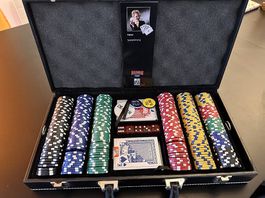 Poker-Set in Kunstlederkoffer 