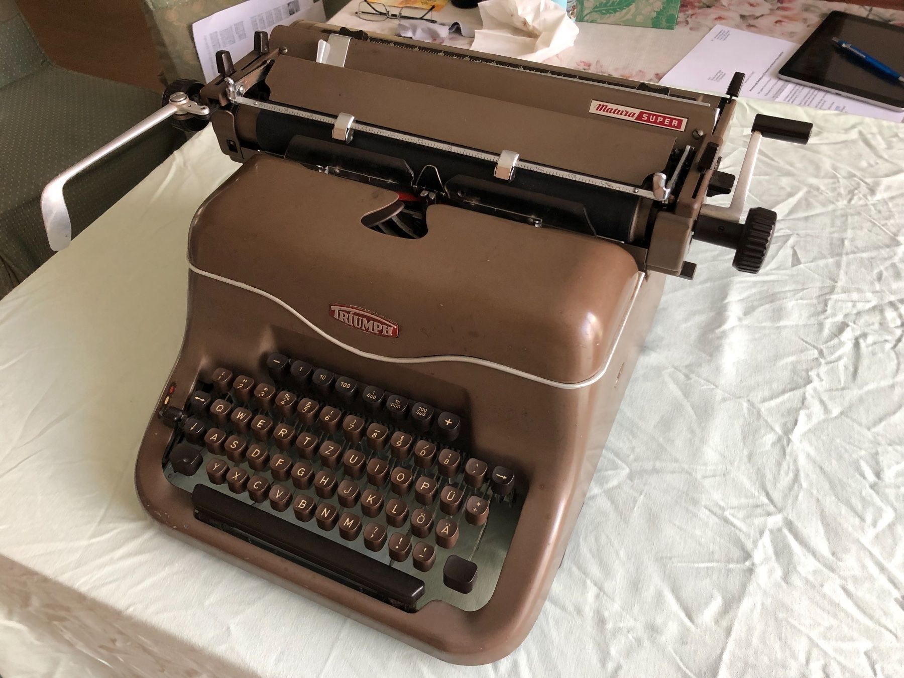 Triumph Macchine da scrivere: Antike Schreibmaschine "TRIUMPH" Matura – Usato da Rheinfelden venduto da Floyd5 3