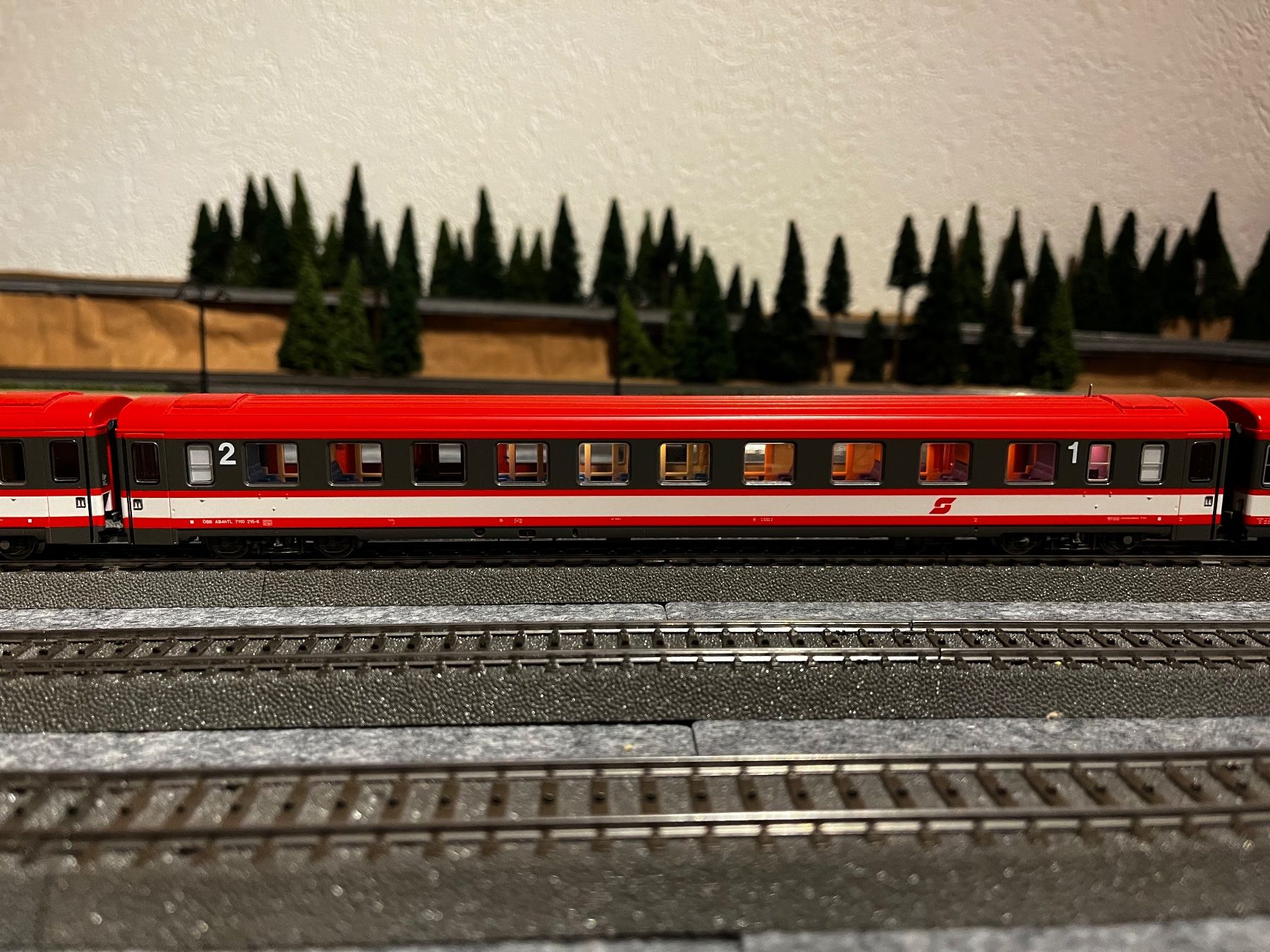 Roco Modelleisenbahnen: OeBB 4010 - Transalpin Rot von Roco 43898 – Gebraucht aus Mollis von zurichakos 3