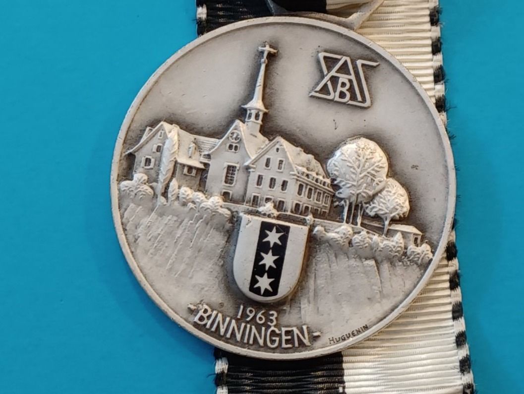 Medaglie: Binningen 1963  (P530) – Usato da Schwanden GL venduto da Suvorov