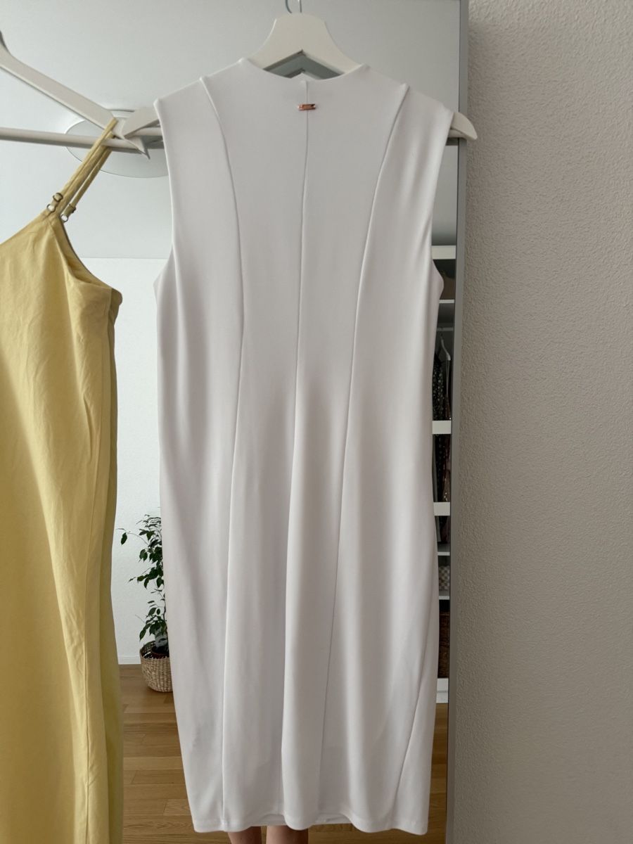 Armani Vestiti: ARMANI EXCHANGE Kleid weiss Grösse S – Nuovo e nell'imballaggio originale da Ebikon venduto da her_82yr 2