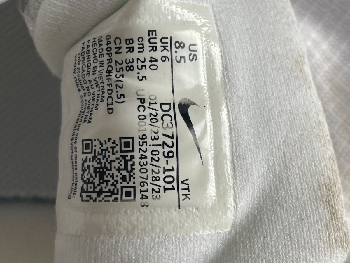 Nike Scarpe da donna: Nike Sneaker basic in weiss Gr. 40 (eher 39) – Usato da Gockhausen venduto da AnneT07 5