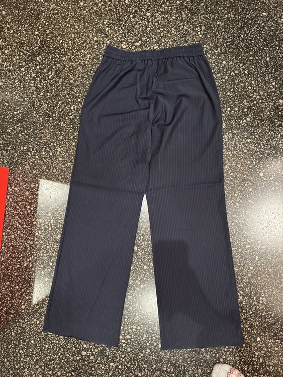 Cos Ensembles & Tailleurs: Cos navy blue suite size 36/38 – D'occasion à Zürich par gva_r9gs 6