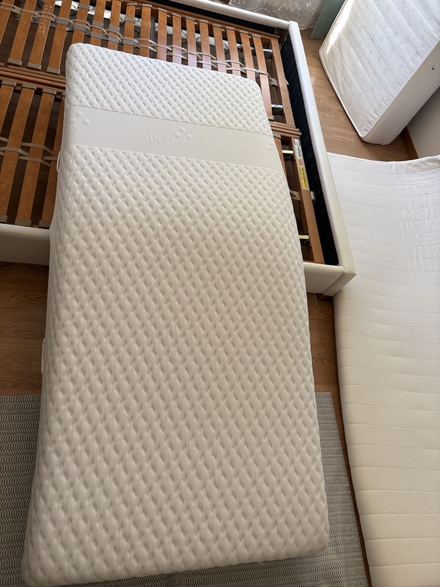 Materassi: Zwei Matratzen 200 x 90. – Usato da Weinfelden venduto da rev_h9mv 3