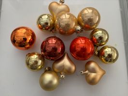 Weihnachten 13 Stk. kleine Kugeln Herzen gold und orange