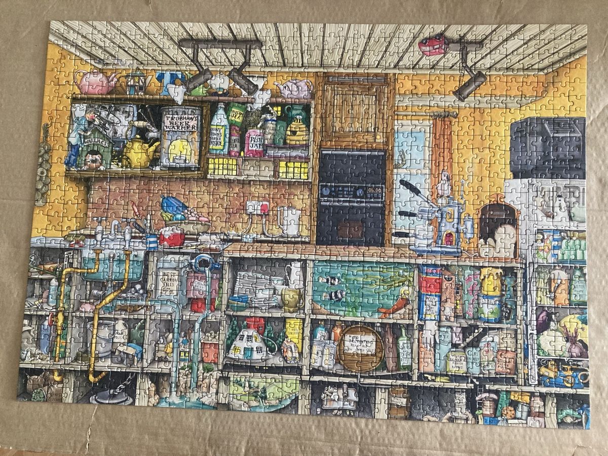 Puzzles: Puzzle 1000 Teile "sonderbare Küche" – Gebraucht aus Steffisburg von sunflower2302 1