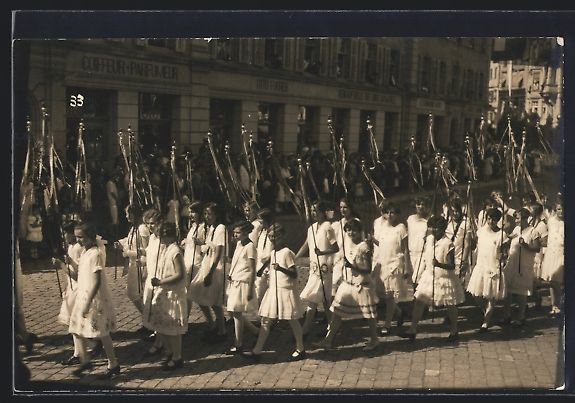 Cartes postales: AK St. Gallen, Kinderfest, Strassenumzug – D'occasion à Berlin par bartko-reher