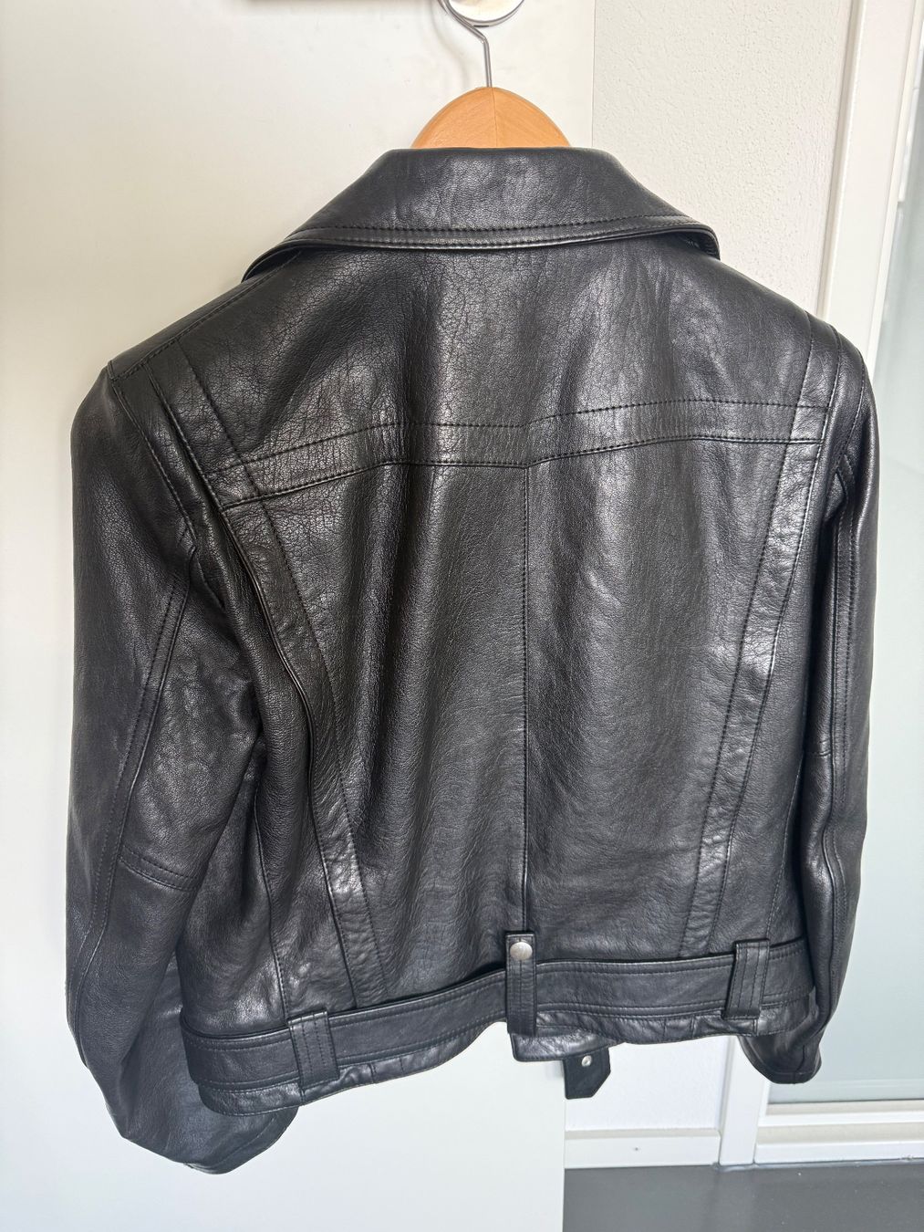 Saint Laurent Giacche: Saint Laurent Lederjacke, Top Zustand, M – Usato da Zürich venduto da victoria020 4