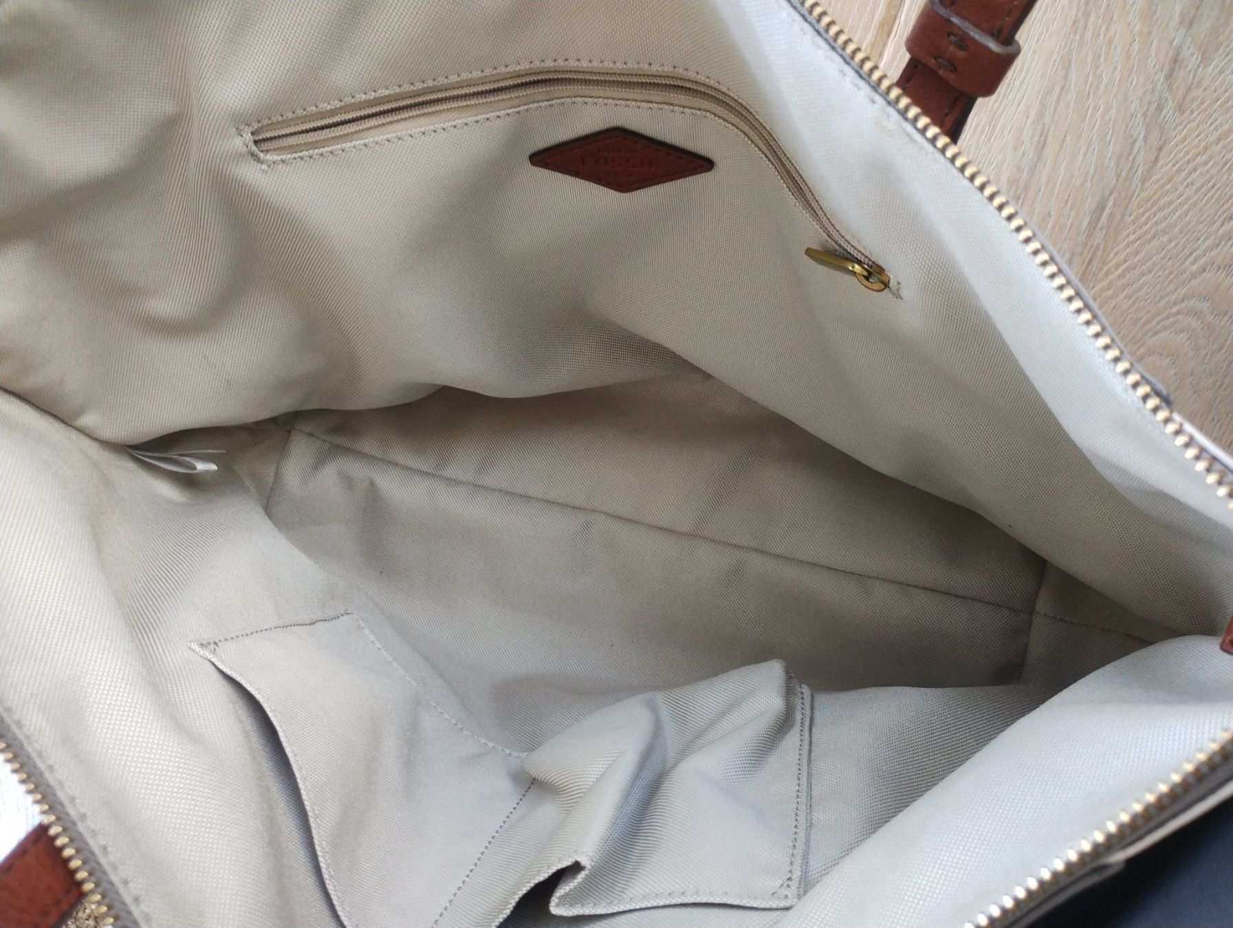 Fossil Borse da donna: Tasche von Fossil – Nuovo (secondo la descrizione) da Widnau venduto da aschmi 3