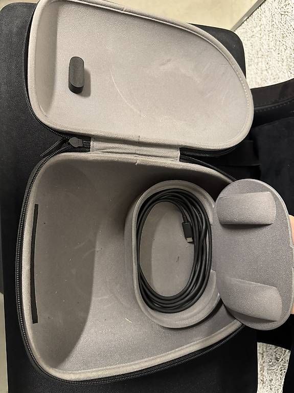 Casco VR: Meta Quest 1 (Oculus) 64GB + GOMRVR Strap + Hardcase – Usato da Winterthur venduto da ema37 4