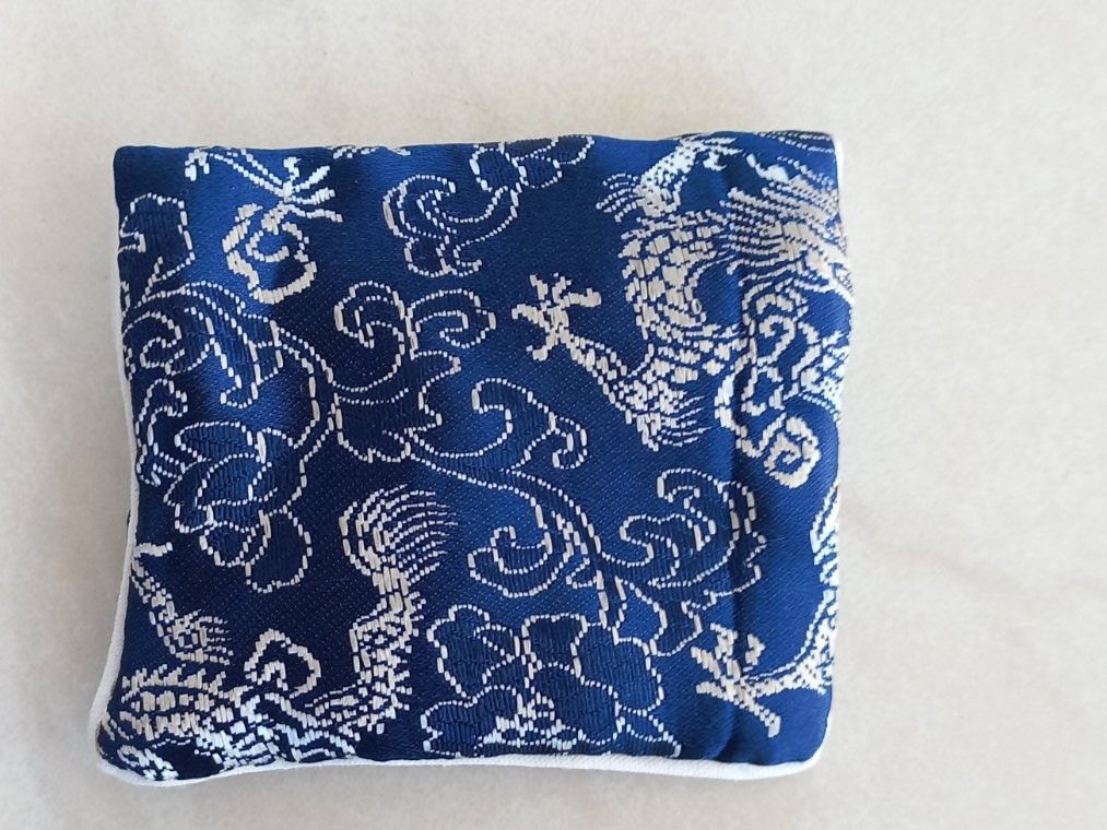 Borse: China Seiden Schmuck Tasche 9x8cm – Nuovo e nell'imballaggio originale da Winistorf venduto da acreativ4 2