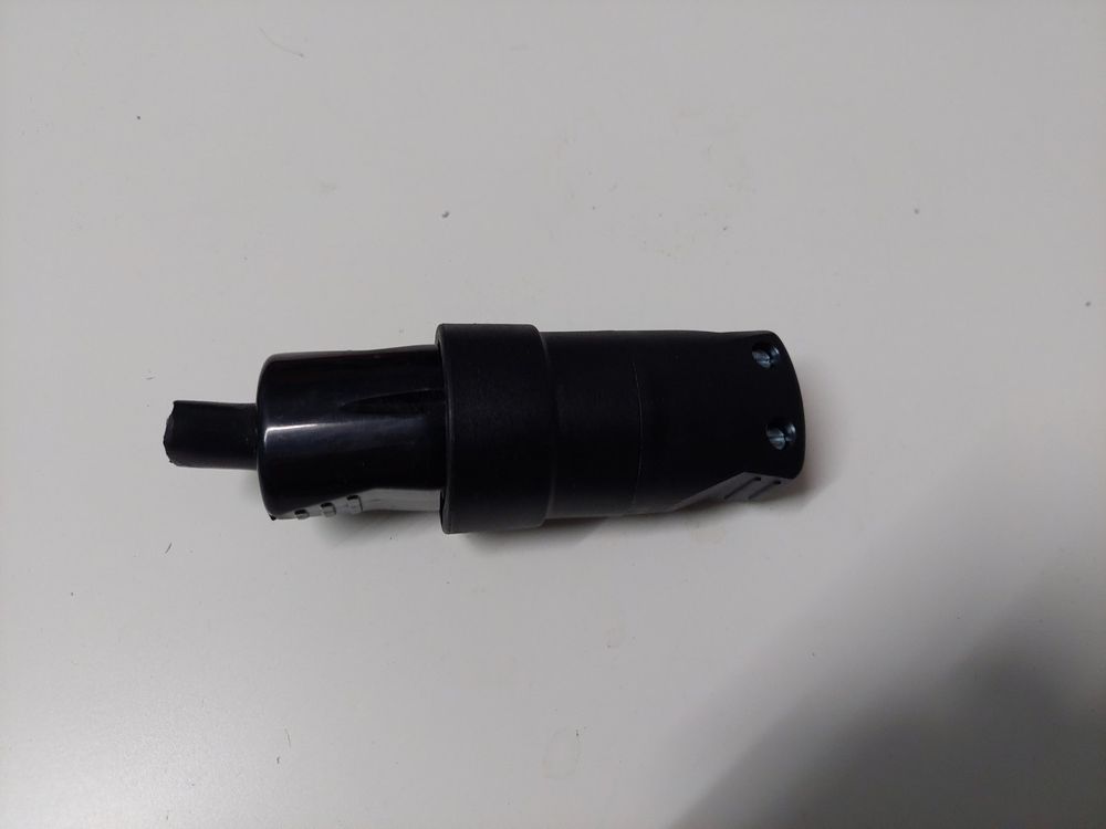 Stecker: Stecker – Gebraucht aus Regensdorf von Zem002 1