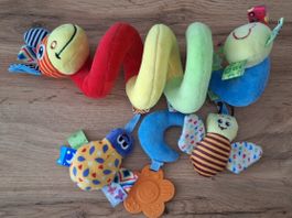 Bunte Babyspirale mit Anhängern - Spielspass fürs Baby!