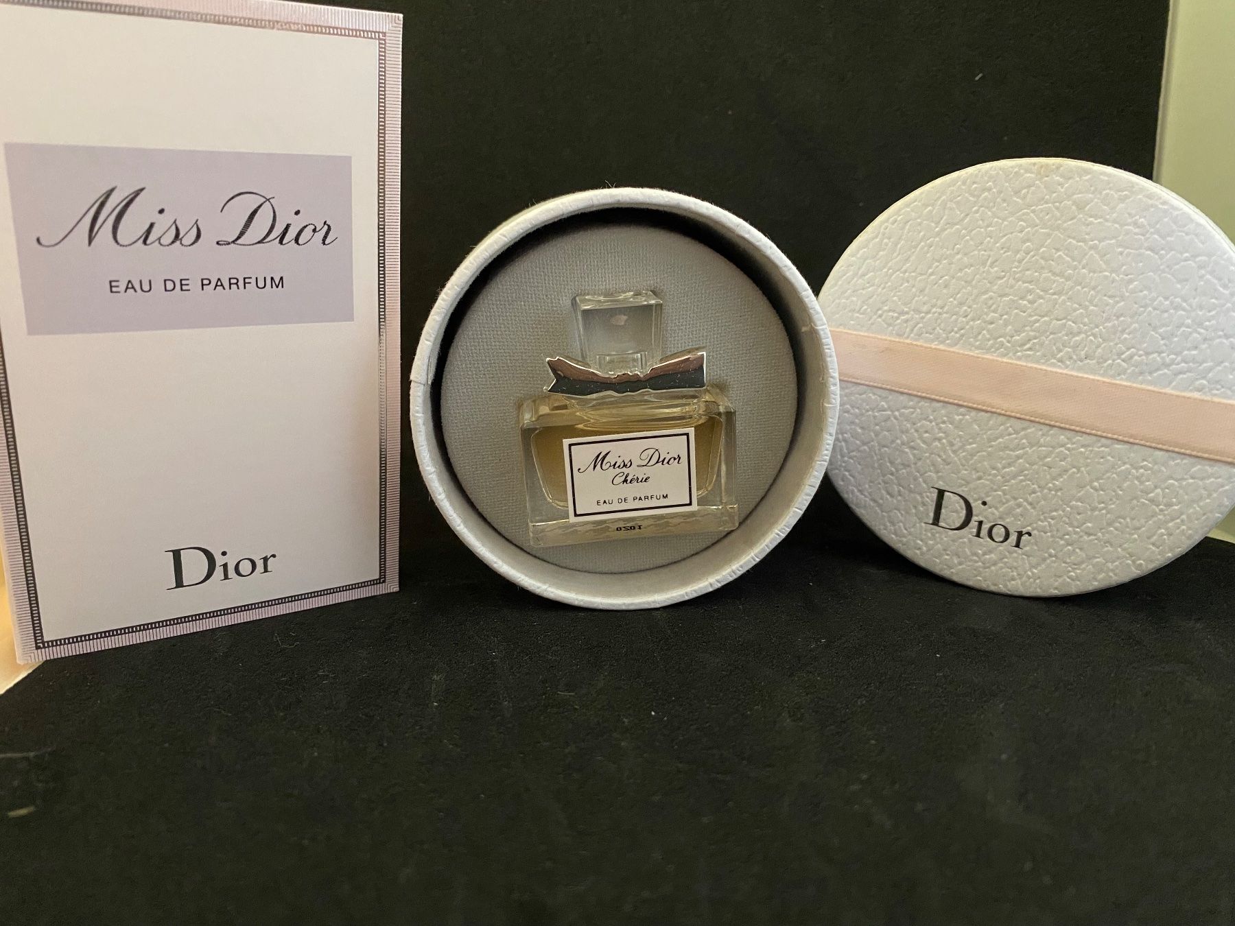 Dior Profumi & Eau de Toilette: Duo Miss Dior eau de parfum miniatures – Nuovo e nell'imballaggio originale da Bouveret venduto da wes_7zll