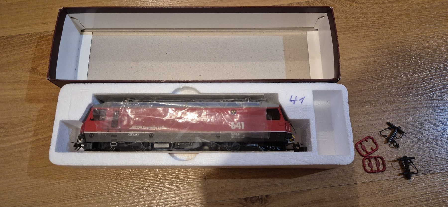 Bemo Modellini di ferrovie: Bemo 1259 101 RhB Ge 4/4III 641 Digital Selectrix – Usato da Illhart venduto da Markus203 6