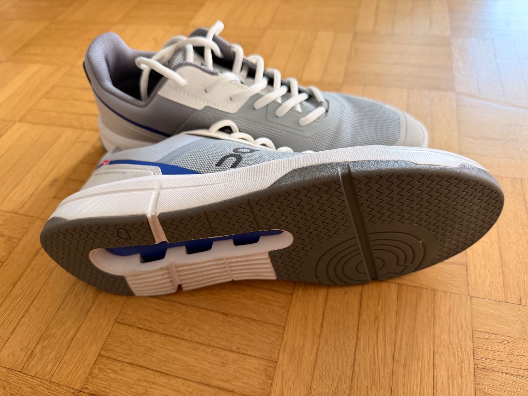 On Scarpe da uomo: On Roger M44 – Usato da Zürich venduto da vh.8038 1