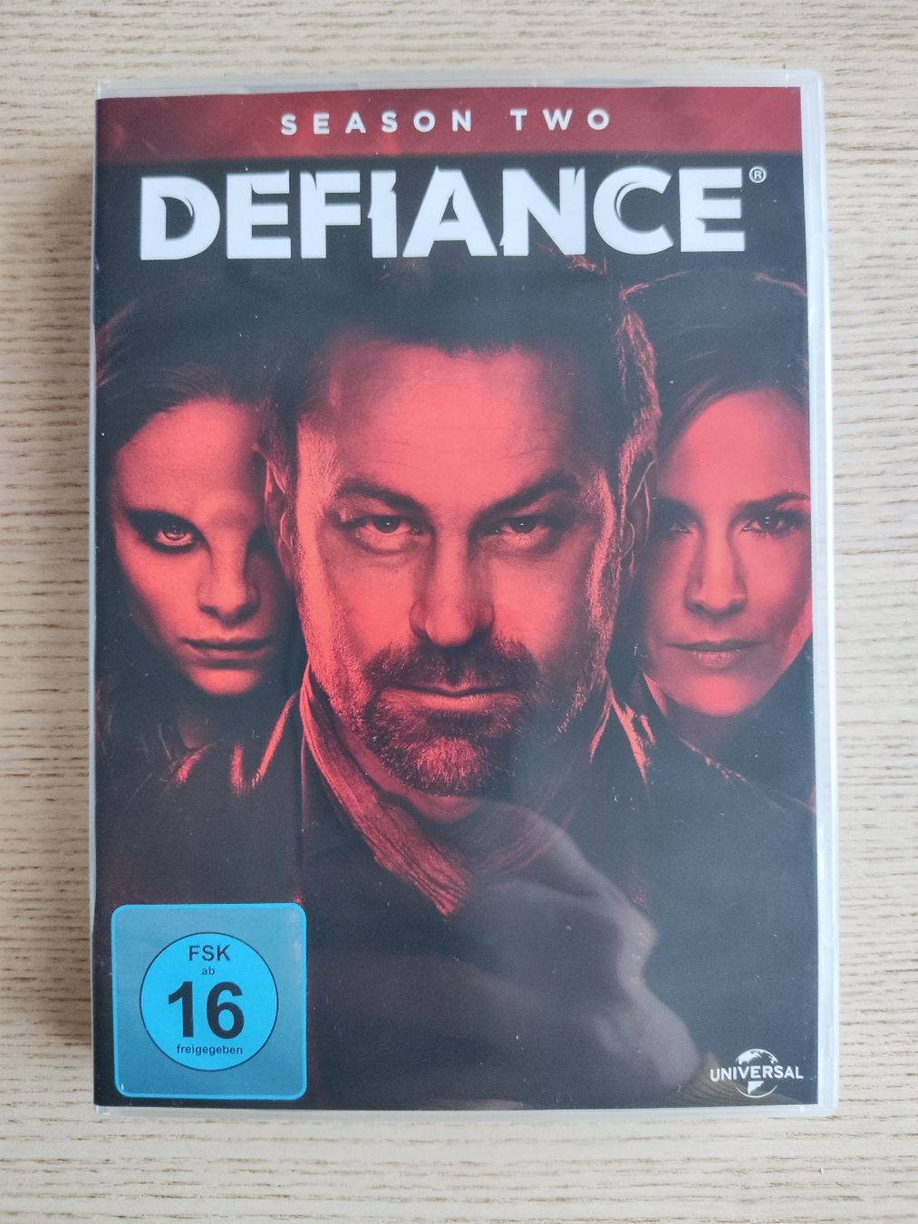 Tutti i DVDs: Defiance – Season Two – Usato da Schaffhausen venduto da philscardstore 2