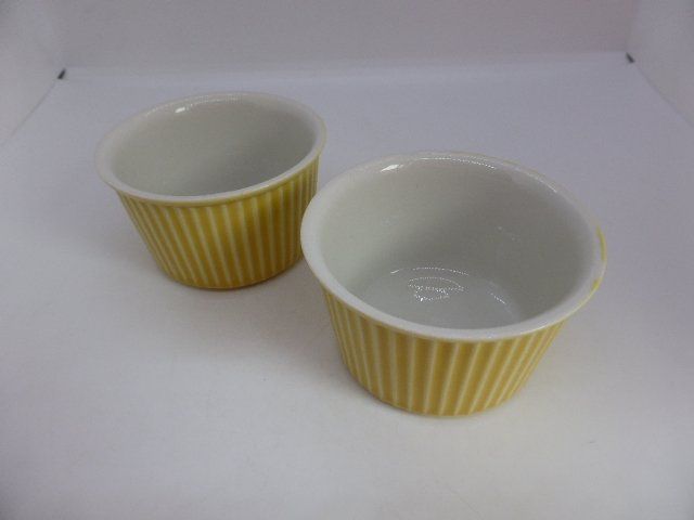 Villeroy & Boch Teglie da forno: Villeroy & Boch 2 ramequins jaune et blanc – Usato da Porrentruy venduto da Kim017 1