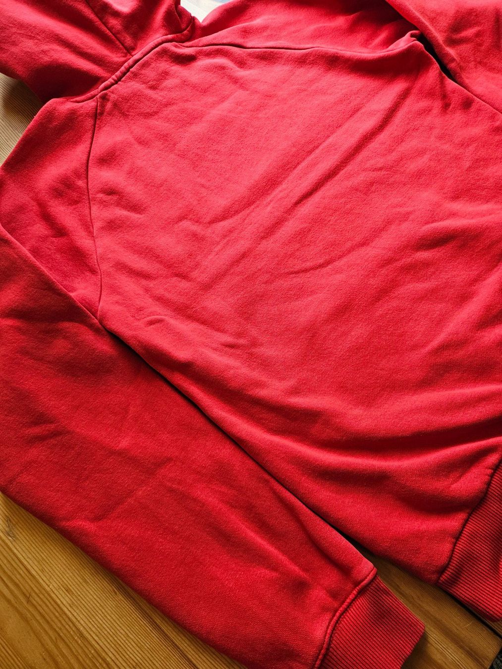 Adidas Maglioni & Felpe: Hoodie adidas Grösse S rot – Usato da Hägglingen venduto da United-Village-Trade 6