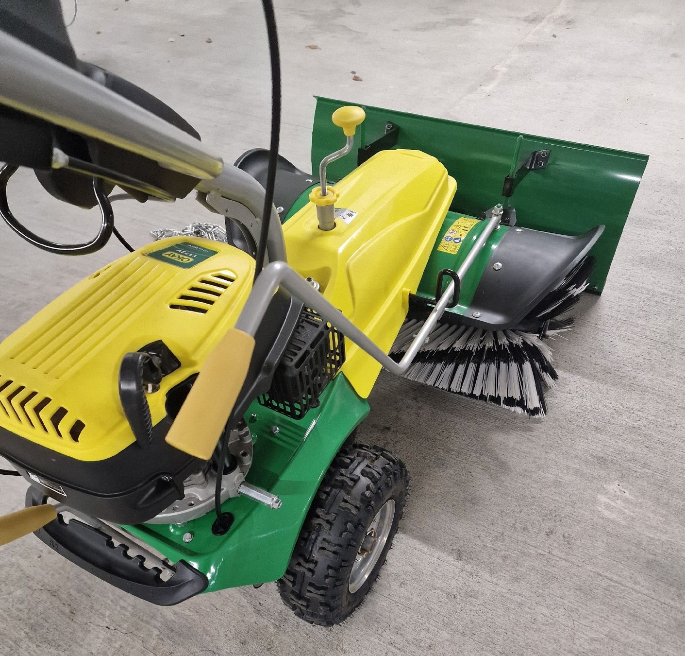 Toutes les machines: Kehrmaschine Okay – Neuf (Voir description) à Stadel par Truglo87 2