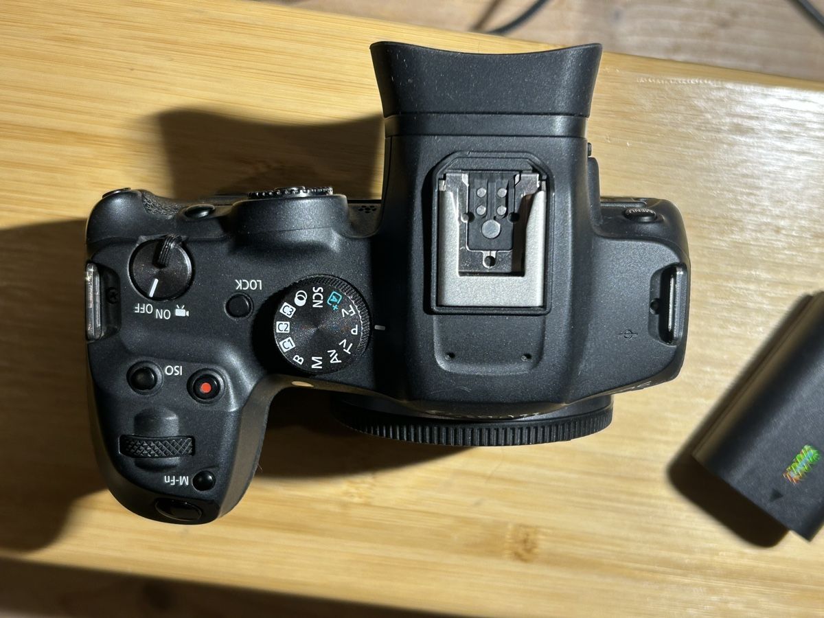 Canon Fotocamera: Canon EOS R7 – Difettoso da Güttingen venduto da Wasser9 2