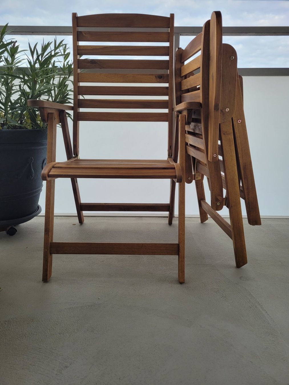 Mömax Stühle: Gartenklappstühle (Holz) – Gebraucht aus Uster von ana_2hlp 1