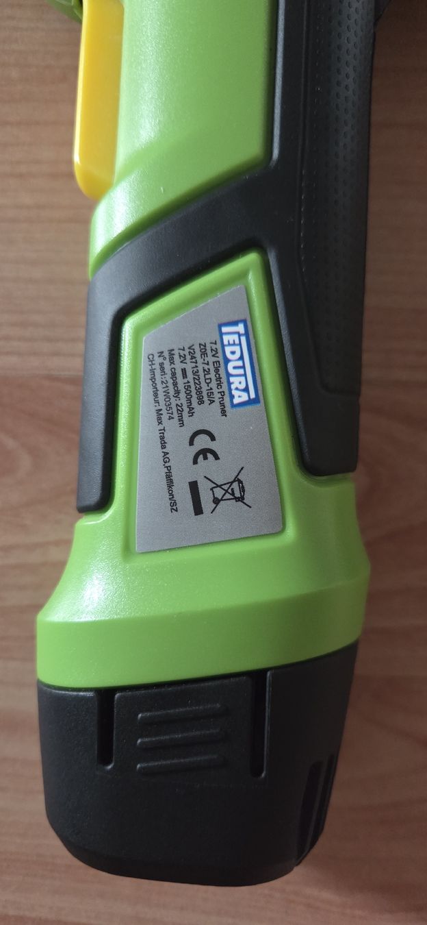 Tutti gli attrezzi: Akku-Gartenschere TEDURA 7.2V – Usato da Huttwil venduto da ser_gn9l 7