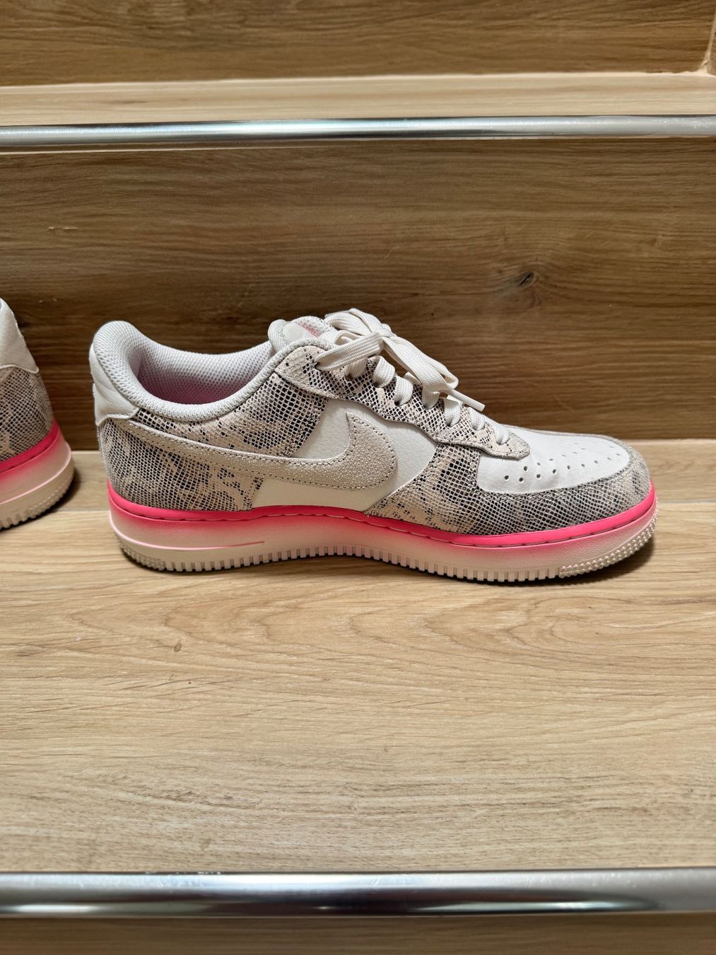 Nike Chaussures hommes: Nike air force 40,5 – D'occasion à Porza par kaj_d5q7 5