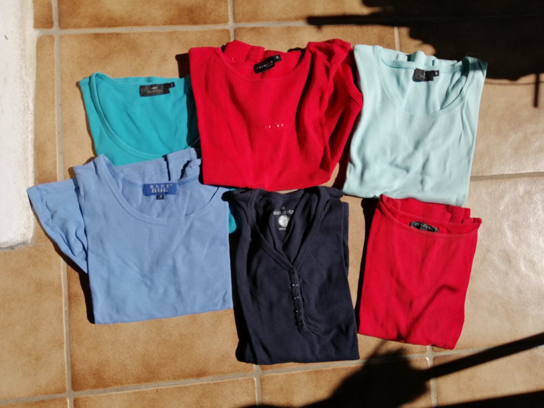 T-shirt: T-shirts – Usato da Wetzikon venduto da dan_6lrd