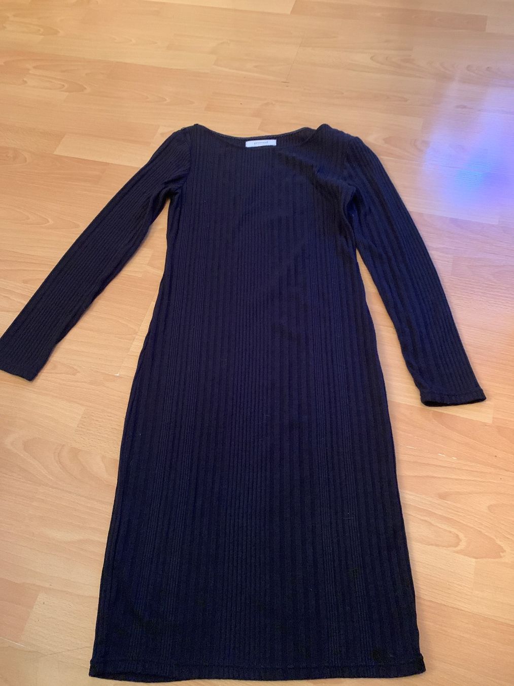 Promod Kleider: Jolie robe noire Promod taille 38 – Gebraucht aus MEYRIN von Gwendo10