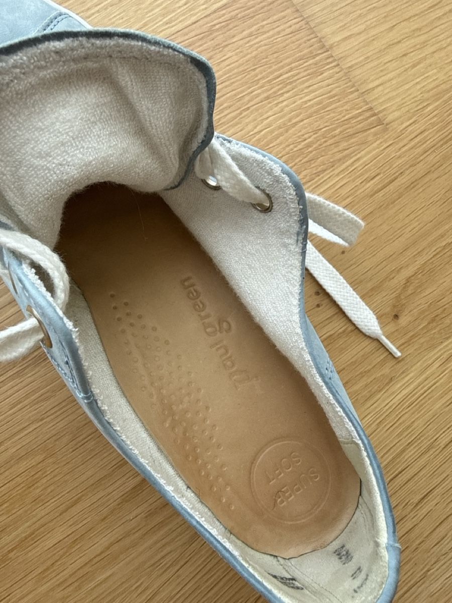 Scarpe da donna: Paul Green Sneakers Leder hellblau – Usato da Wädenswil venduto da Salome0712 1