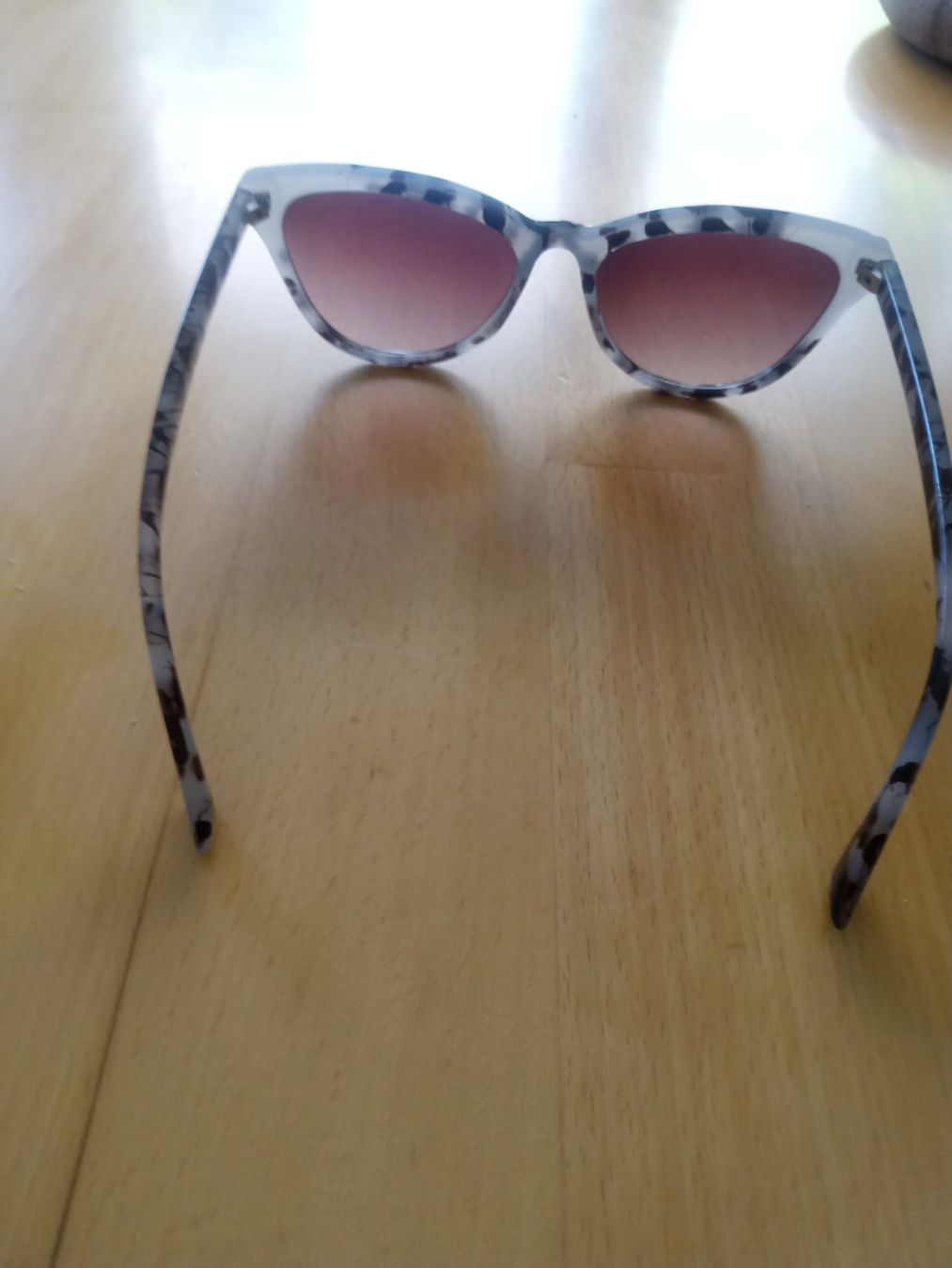 Occhiali & Lenti: Lunettes de soleil (Cat Eye) – Usato da Biel/Bienne venduto da Ganesh12 2