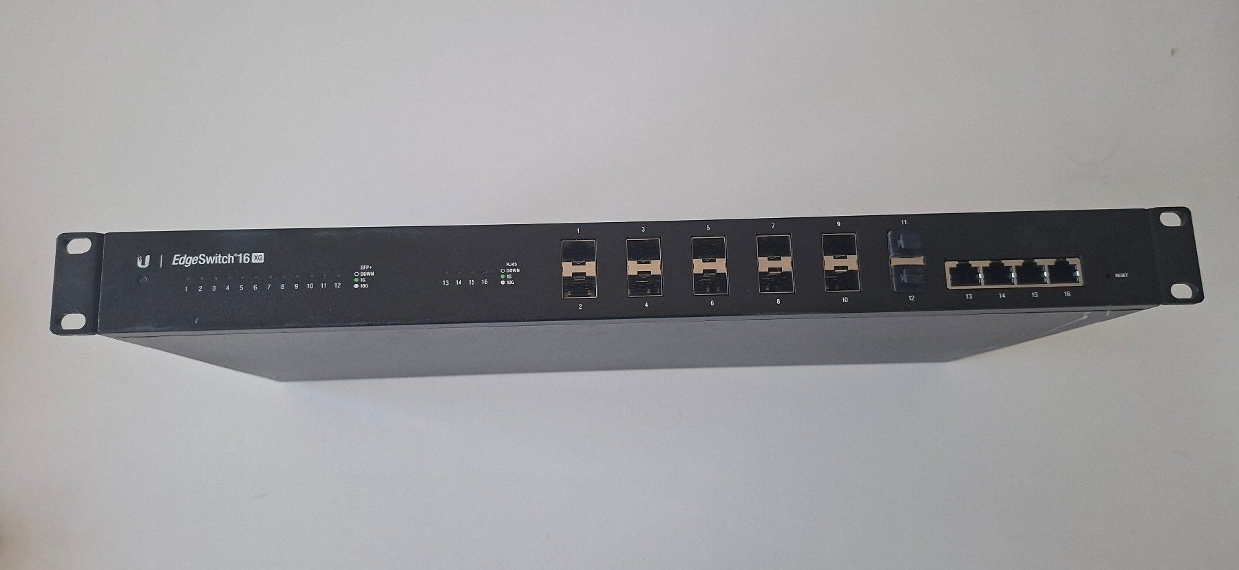 Ubiquiti Hub & Switch: Ubiquiti EdgeSwitch 16 XG – Usato da Niederönz venduto da Northrop_B2