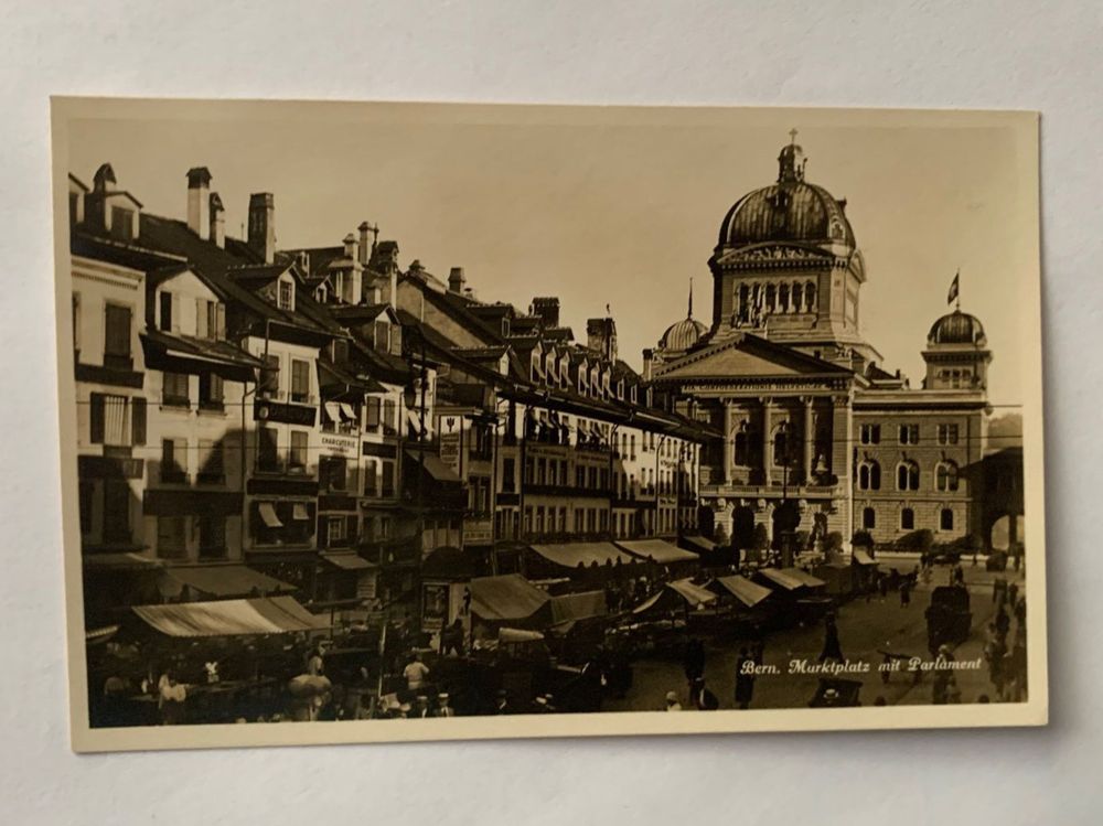 BERN Marktplatz mit Bundeshaus / Parlament, 1950 ca. Kaufen auf Ricardo
