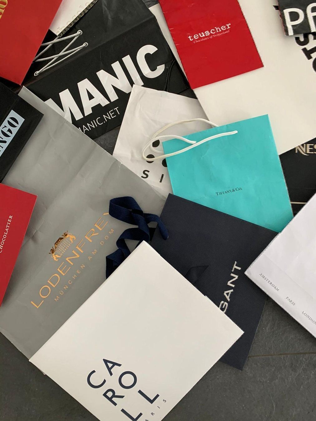 Borse: 29 Stk. Papiertüten/Säcke div. Labels – Usato da Bonstetten venduto da MJ45 1