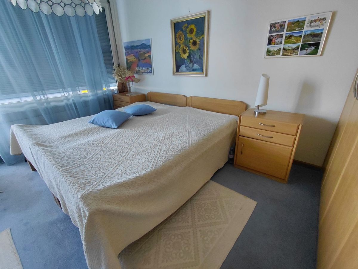 Pfister Betten: Vends meubles de chambres à coucher  – Gebraucht aus Bôle von ipo_kj9k