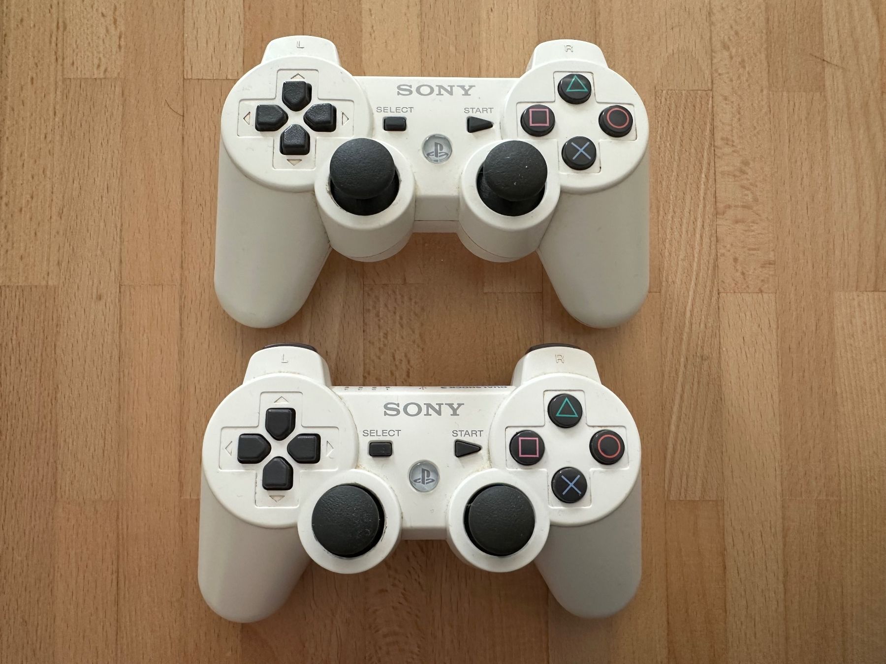 Controller: 2x Original PS 3 Wireless Controller – Usato da Nussbaumen AG venduto da Pika-Shop